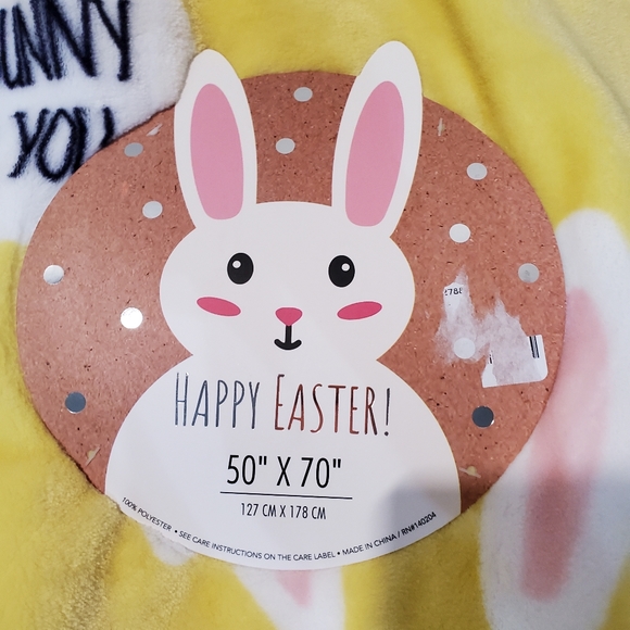 Tik Tok Bunny Plush Throw-NWT - Picture 4 of 4